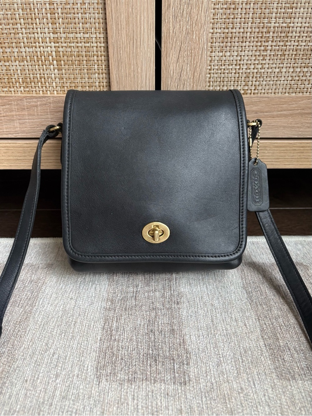 MINT COACH Vintage Companion Black Leather Crossbody Shoulder Bag Handbag 9076
